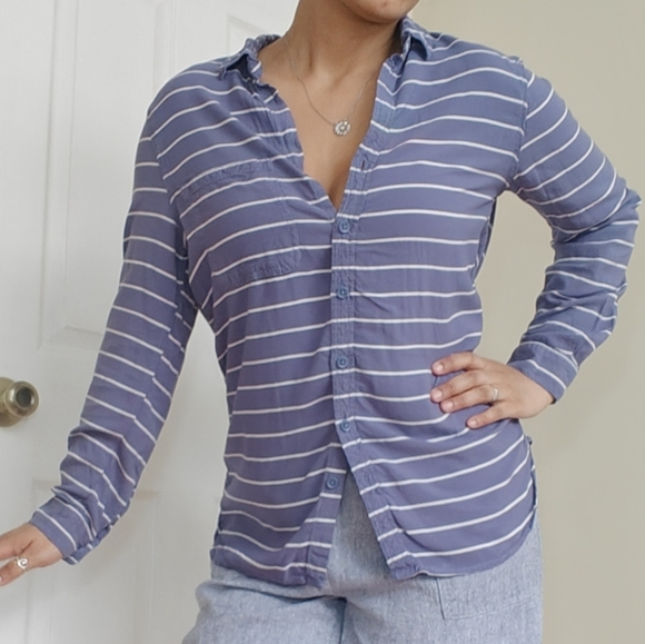 beachlunchlounge Tops - Beach Lunch Lounge Small‎ Women's Long Sleeve Blue And White Pinstripe Button Up